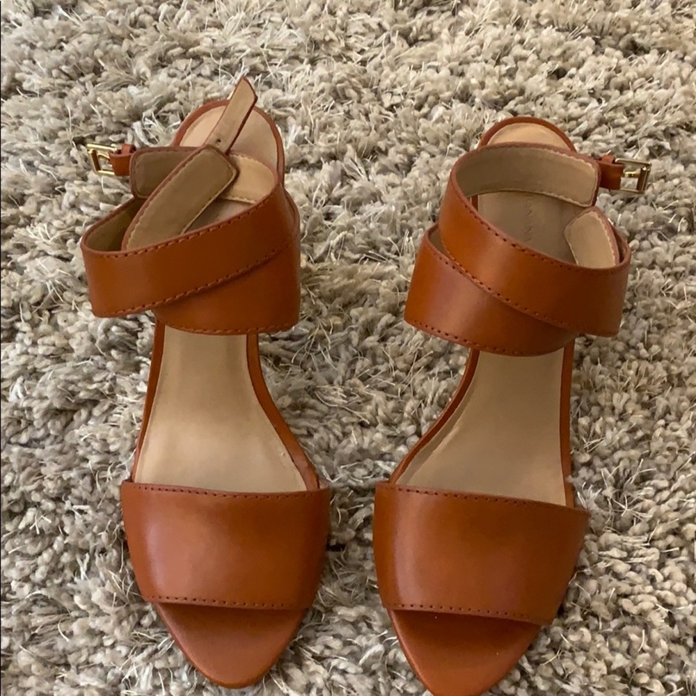 Banana Republic ‘Samanda’ heel - slightly used